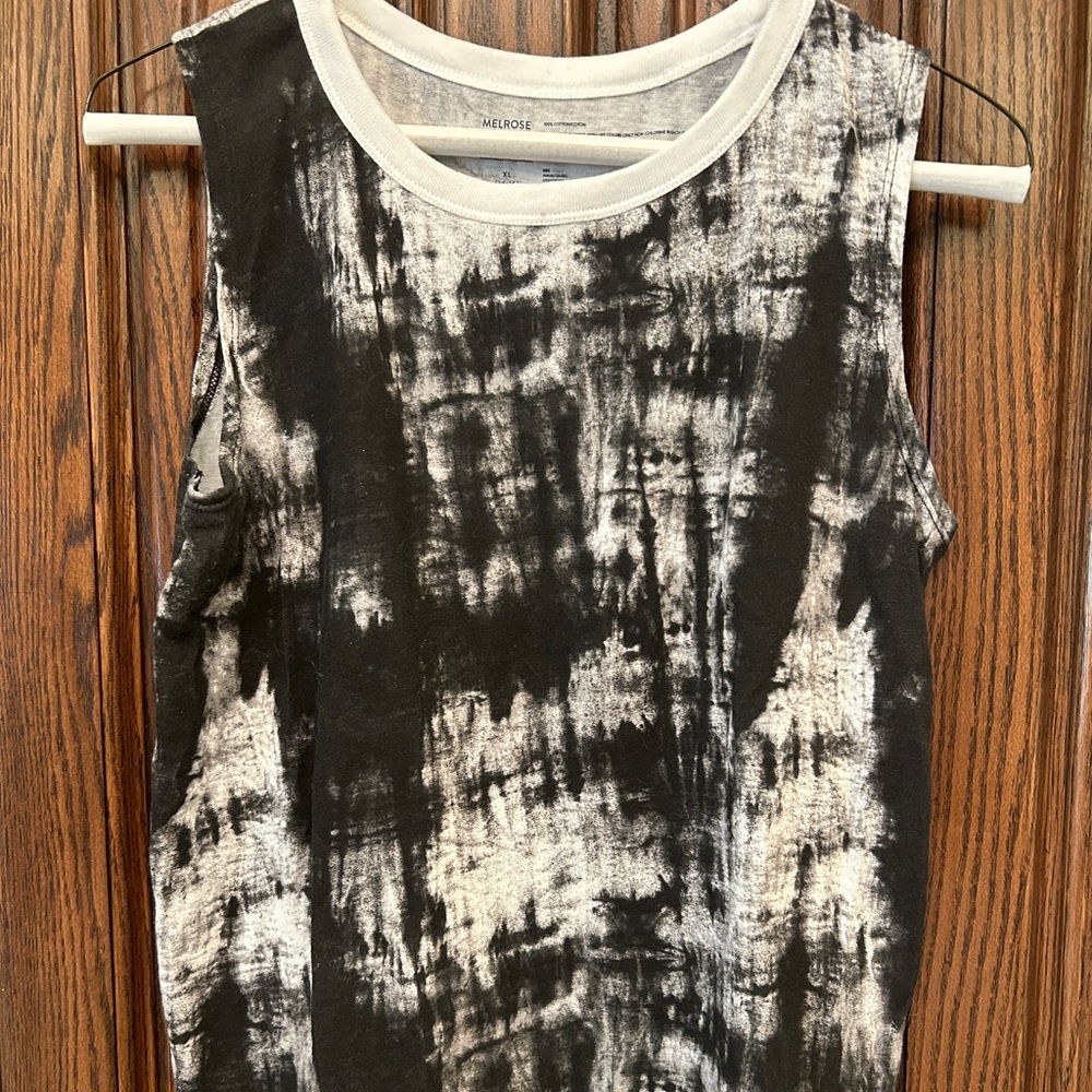 Melrose and Market graphic tank sz XL